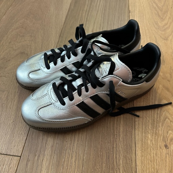 Adidas Samba - Picture 2 of 3